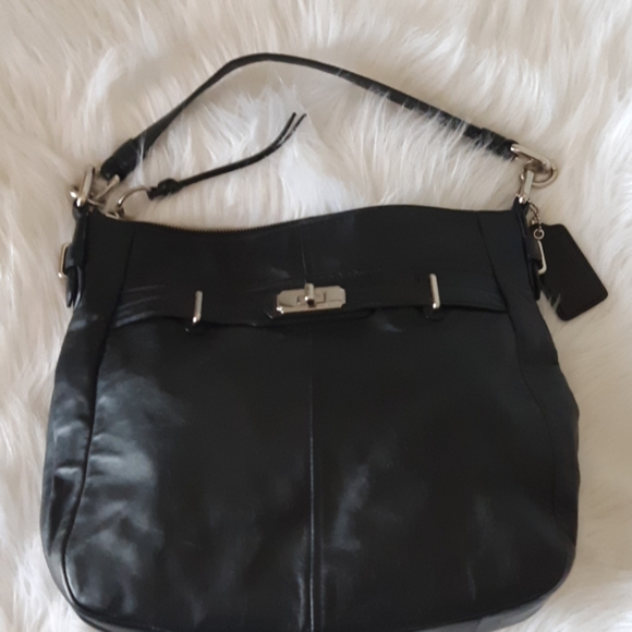 COACH HOBO Handbags - 💥 FLASH SALE 💥COACH ALL LEATHER HOBO BAG